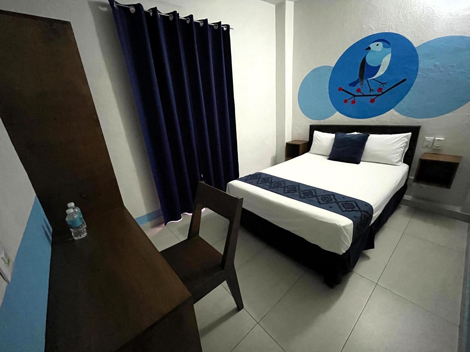 Hotel Juarez 70 Colima Exteriör bild