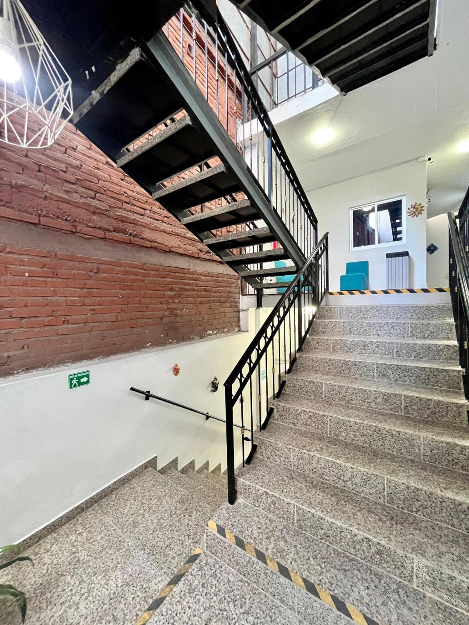 Hotel Juarez 70 Colima Exteriör bild